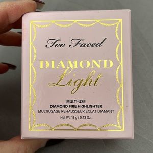 Brand New Never Used Too Faced Diamond Light Highlighter